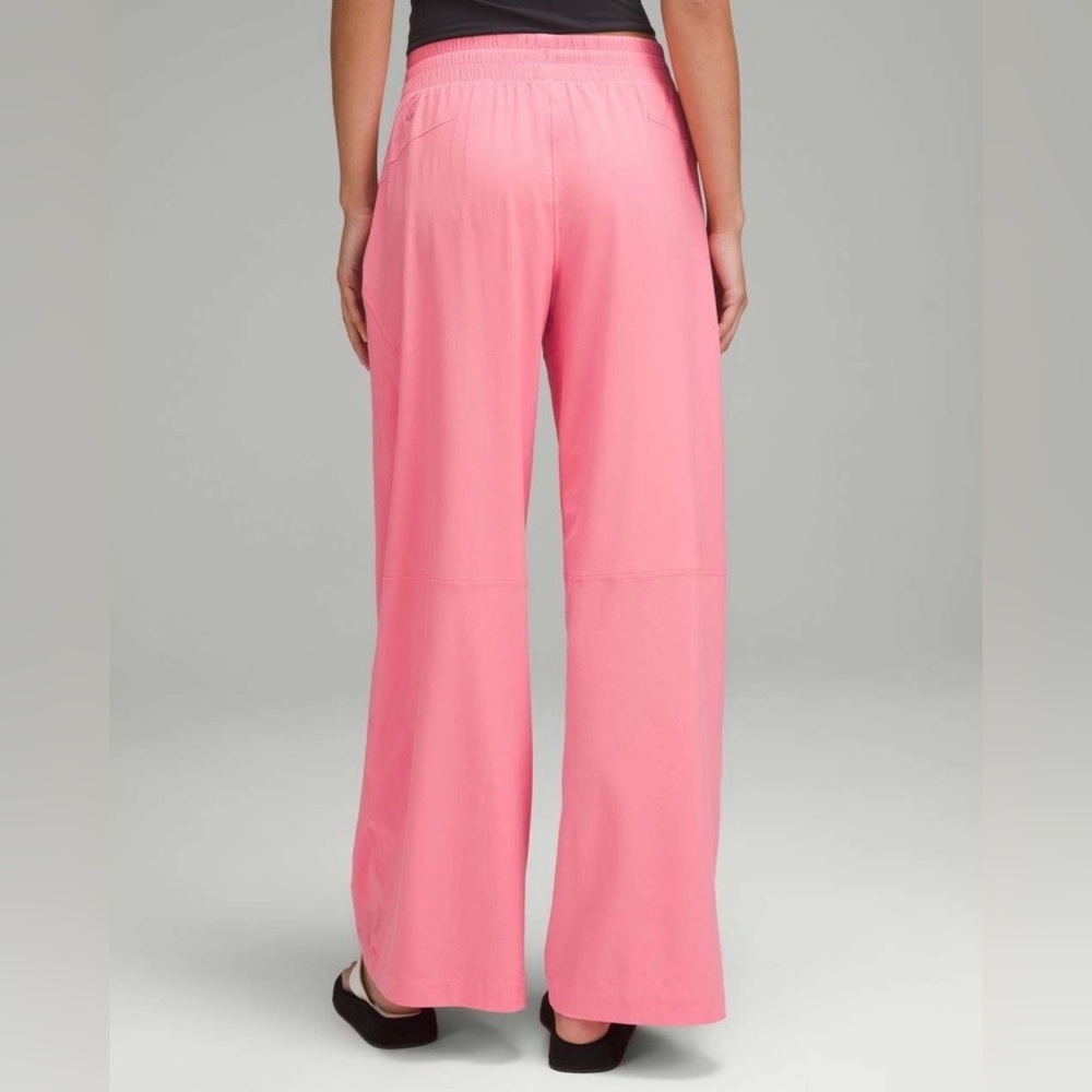 Lululemon Swift Mid-Rise Wide-Leg Pant in Sakura Pink - Picture 2 of 7